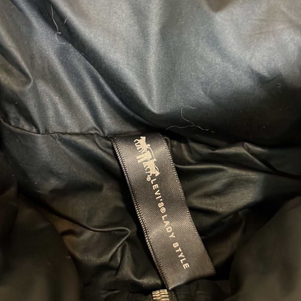 Levi’s down jacket - Picture 2 of 3